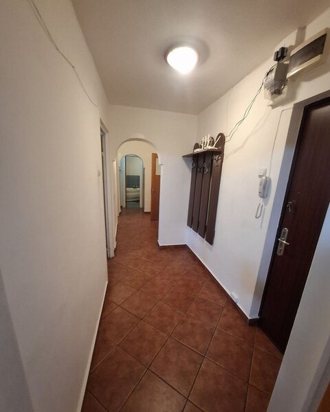Parcul Circului, 10 minute de M1 Stefan cel Mare, apartament 3 camere.